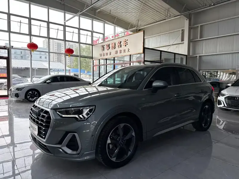 Audi Q3, 2022