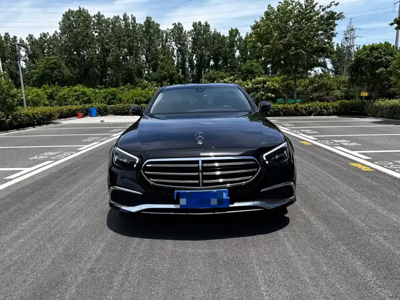 Mercedes-Benz E-Class, 2023 — фото 1
