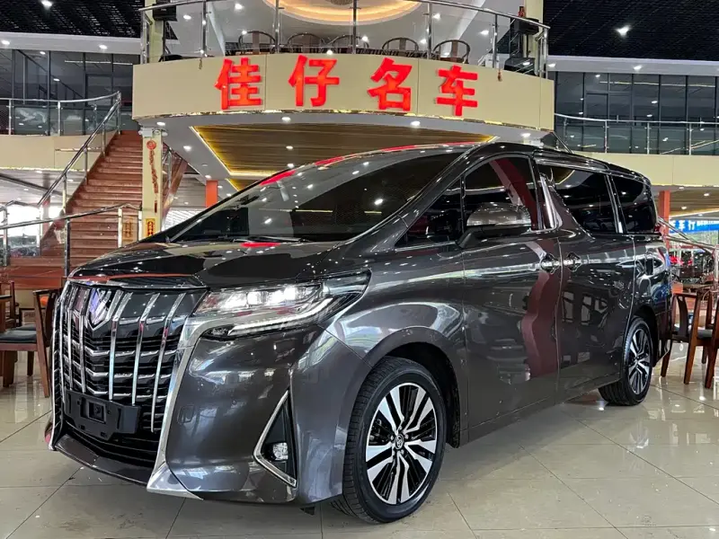 Toyota Alphard, 2018