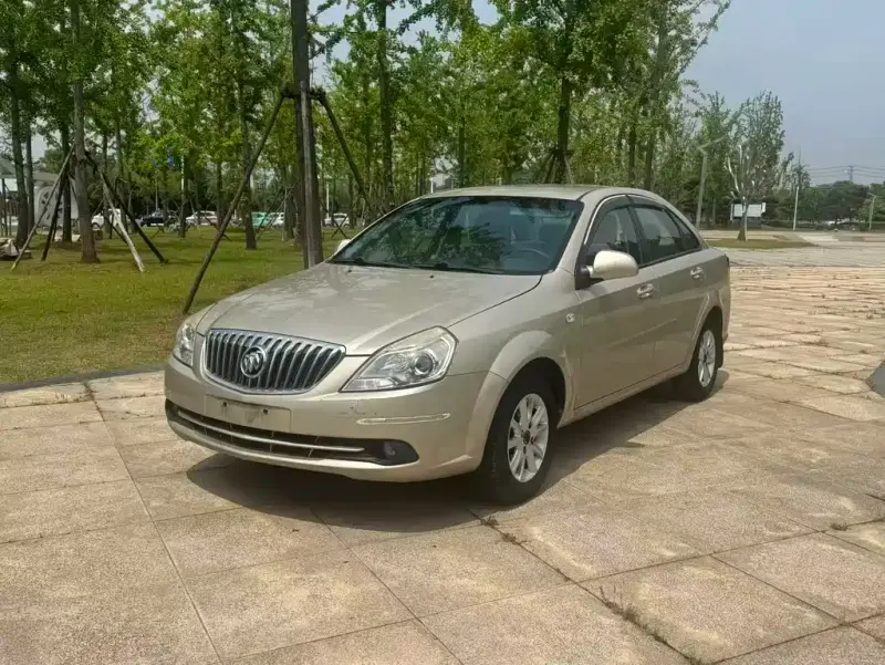 Buick Excelle, 2013