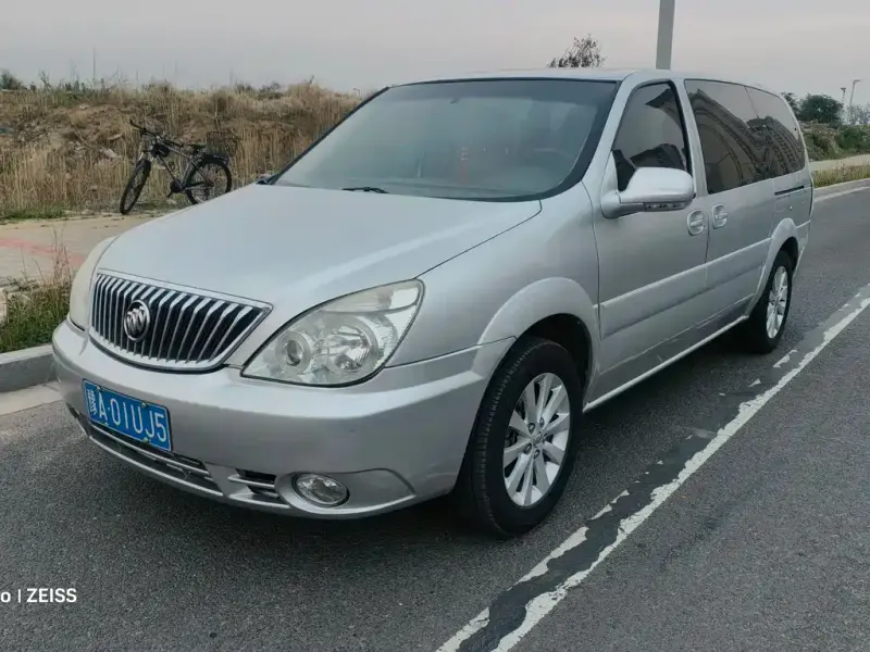 Buick GL8, 2015