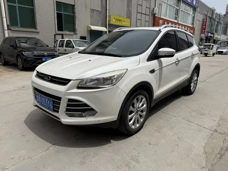 Ford Kuga, 2016