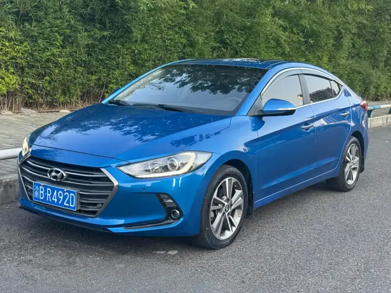 Hyundai Elantra, 2016