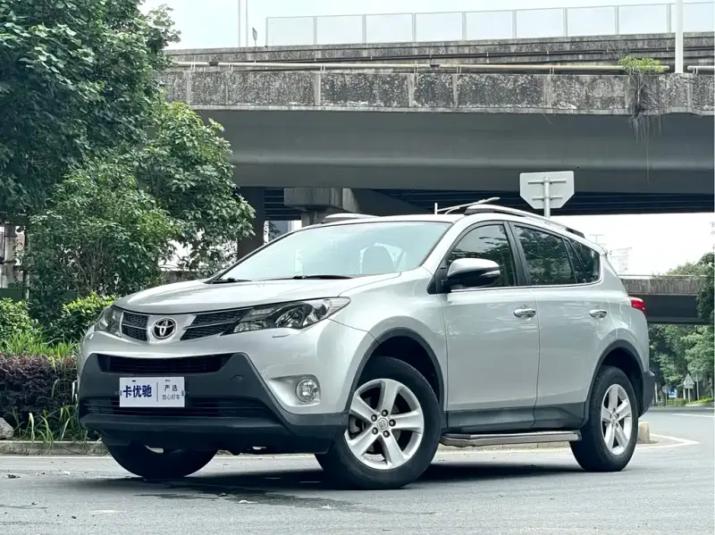 Toyota RAV4, 2014 — фото 1