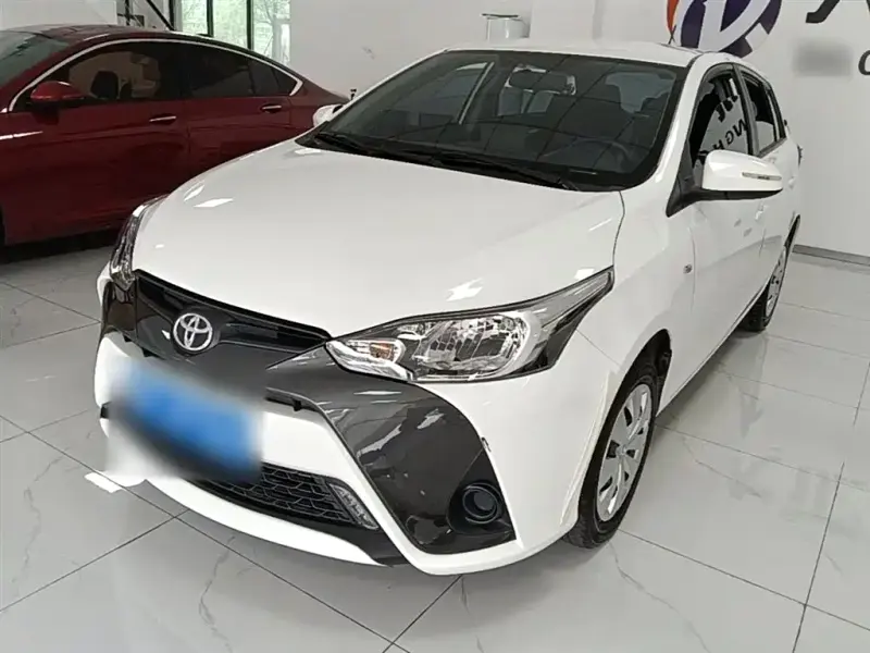 Toyota Yaris L, 2022