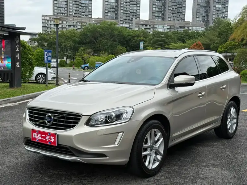 Volvo XC60, 2017 — фото 1