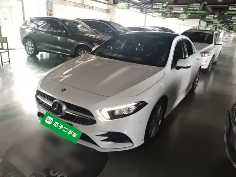 Mercedes-Benz A-Class, 2020 — фото 1
