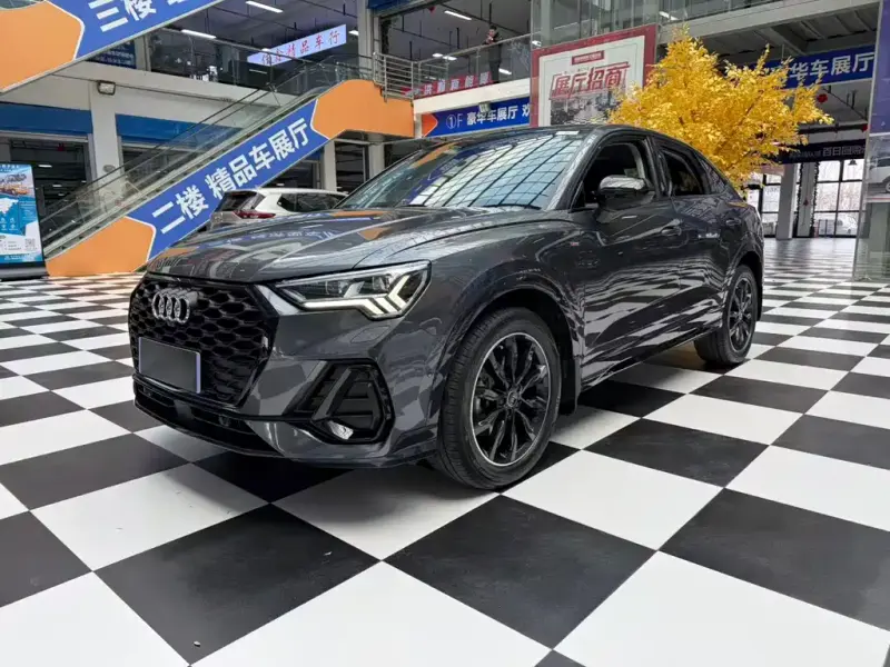 Audi Q3 Sportback, 2022