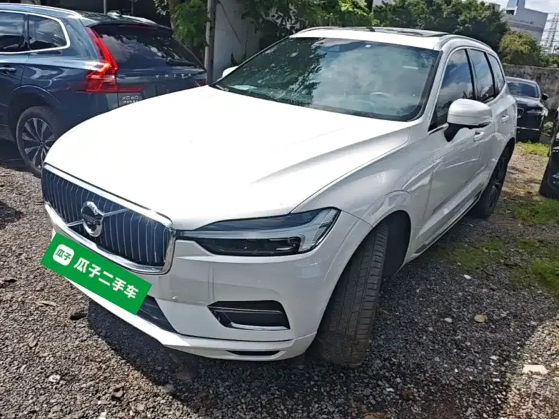 Volvo XC60, 2021 — фото 1