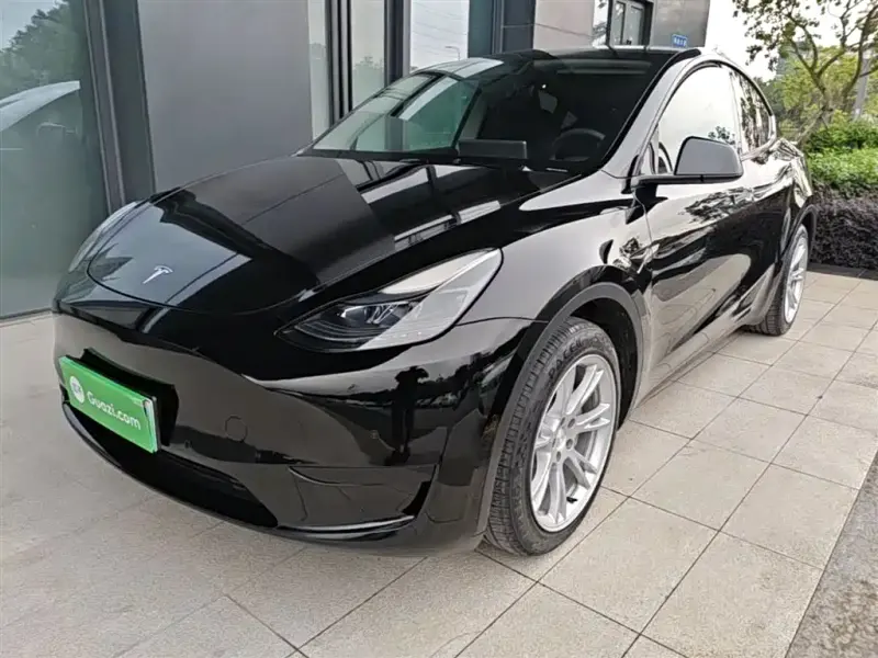 Tesla Model Y, 2023