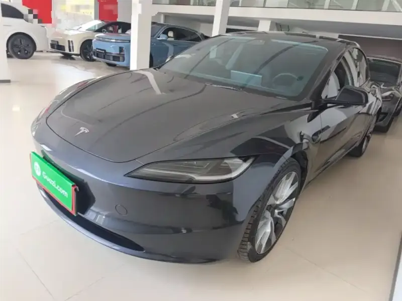 Tesla Model 3, 2024