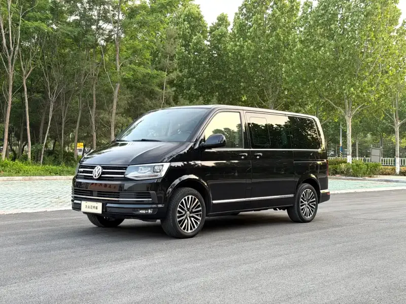 Volkswagen Multivan, 2018 — фото 1