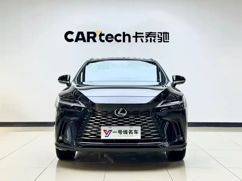 Lexus RX, 2025