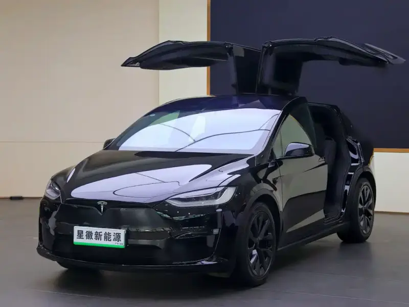 Tesla Model X, 2023