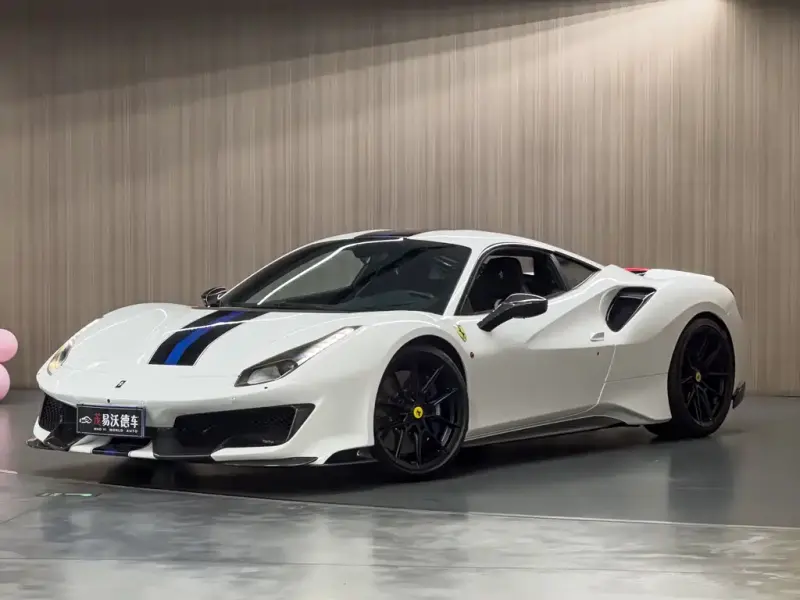 Ferrari 488, 2016