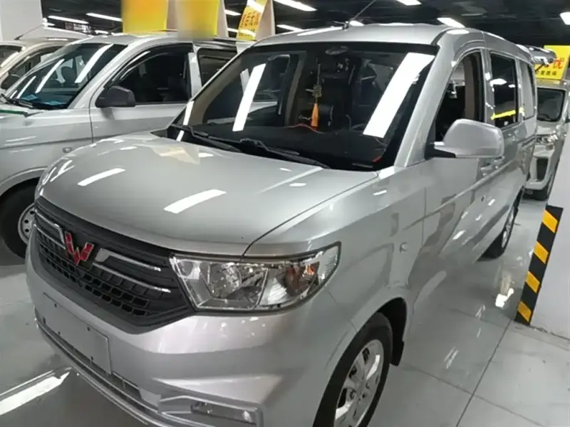 Wuling Hongguang V, 2022