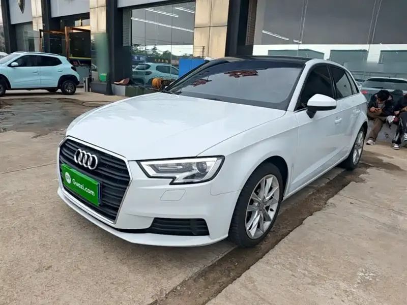 Audi A3, 2018 — фото 1
