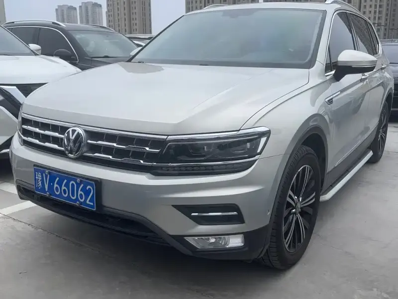 Volkswagen Tiguan L, 2017