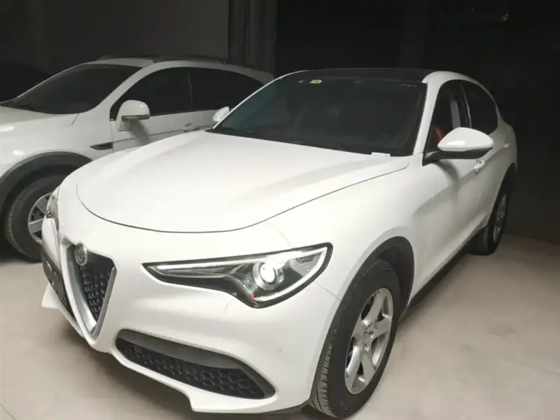 Alfa Romeo Stelvio, 2019