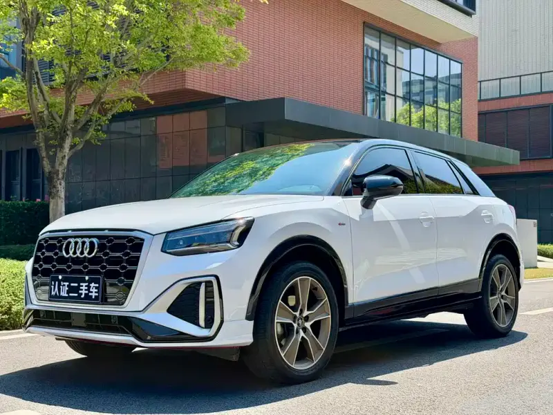 Audi Q2L, 2022 — фото 1