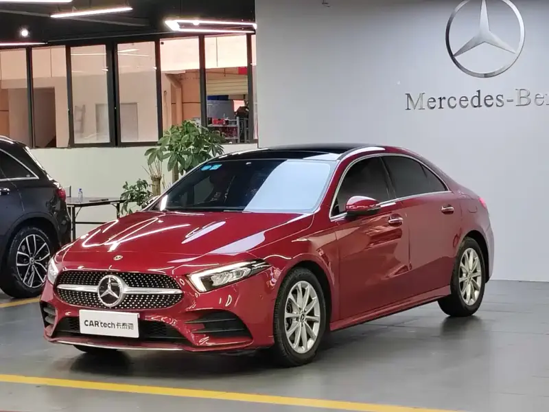 Mercedes-Benz A-Class, 2020 — фото 1