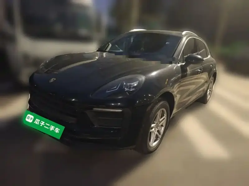 Porsche Macan, 2015