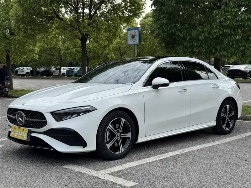 Mercedes-Benz A-Class, 2023 — фото 1