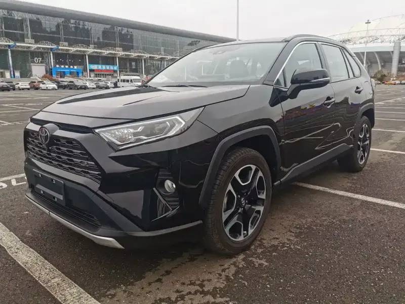 Toyota RAV4, 2022