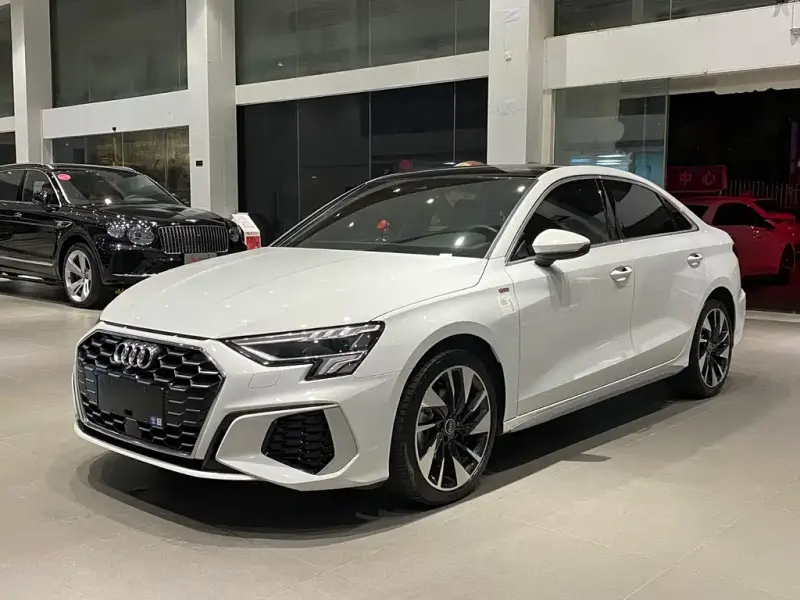 Audi A3, 2023 — фото 1