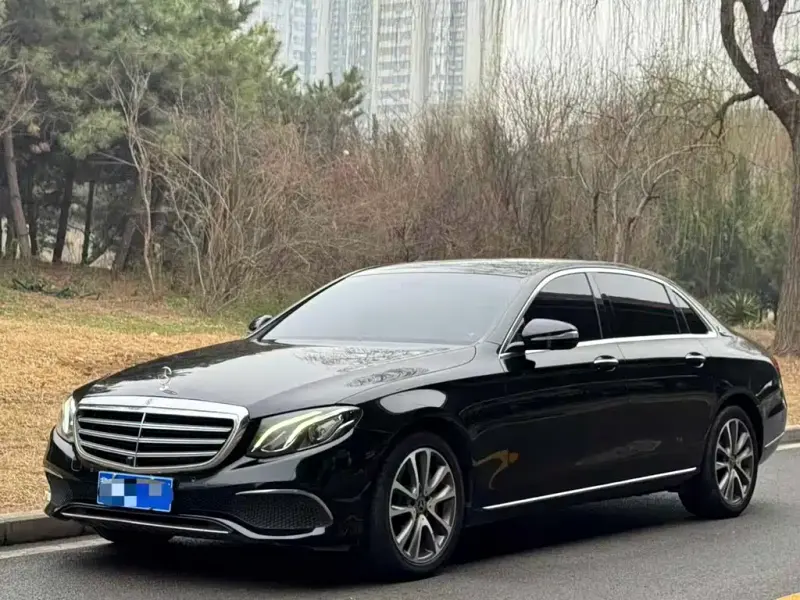 Mercedes-Benz E-Class, 2018 — фото 1