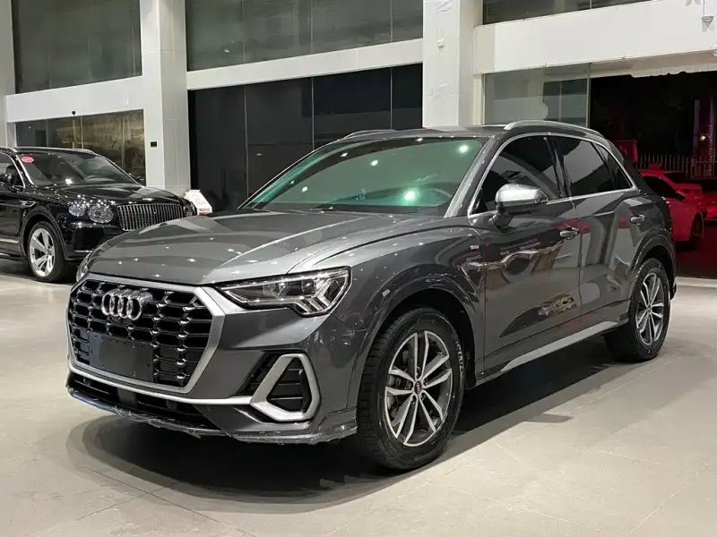 Audi Q3, 2022
