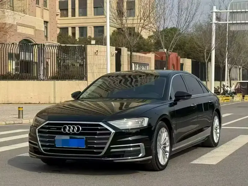 Audi A8, 2018 — фото 1