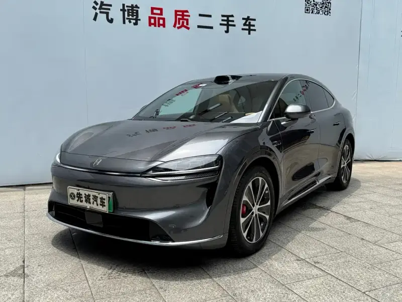 Luxeed Zhijie R7, 2025