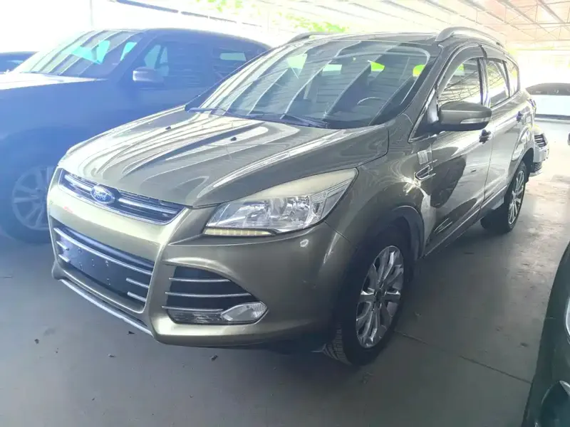 Ford Kuga, 2014