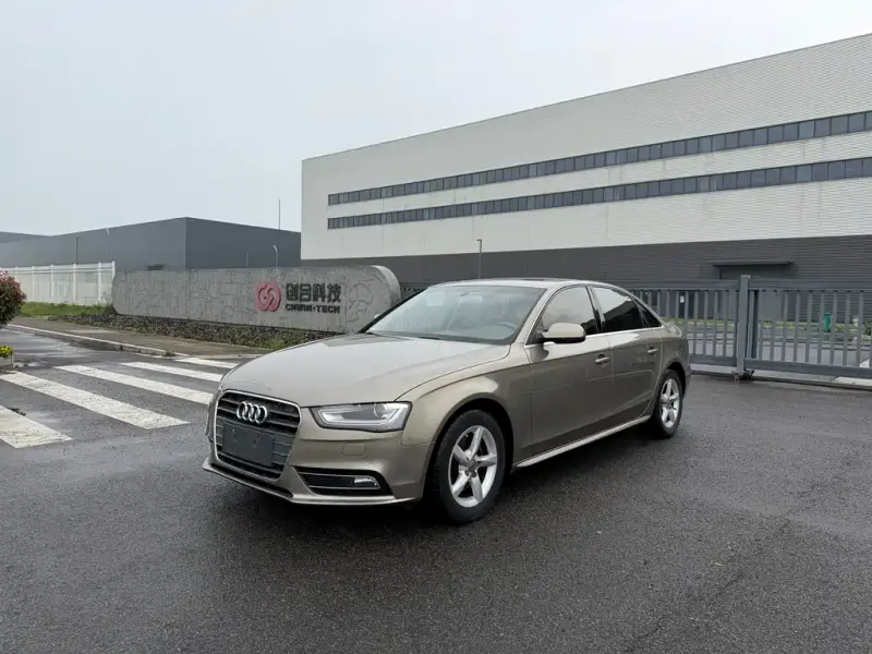 Audi A4L, 2014 — фото 1