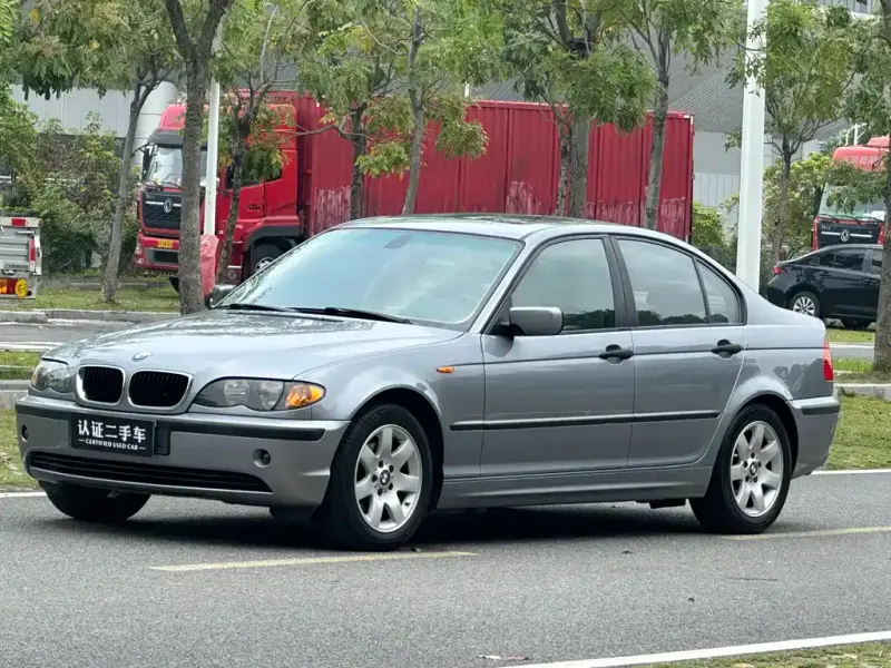 BMW 3 Series, 2005 — фото 1