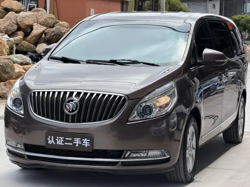 Buick GL8, 2015