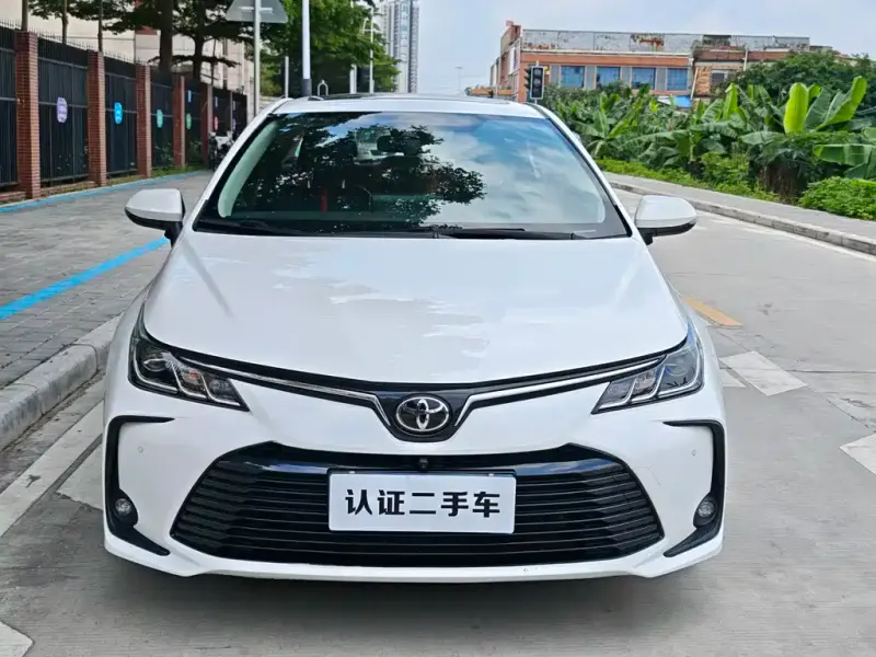 Toyota Corolla, 2022 — фото 1