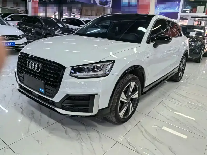 Audi Q2L, 2020 — фото 1