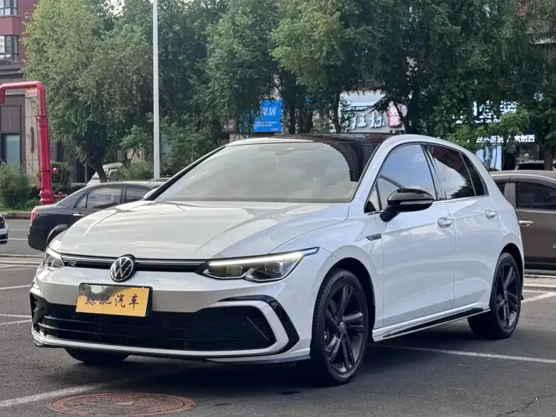 Volkswagen Golf, 2021