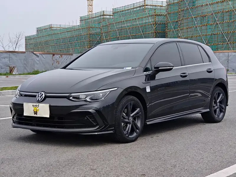 Volkswagen Golf, 2024
