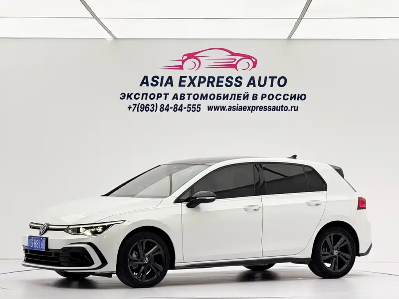 Volkswagen Golf, 2022