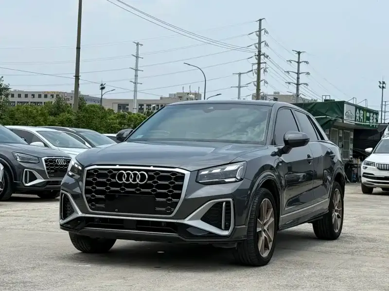 Audi Q2L, 2022 — фото 1