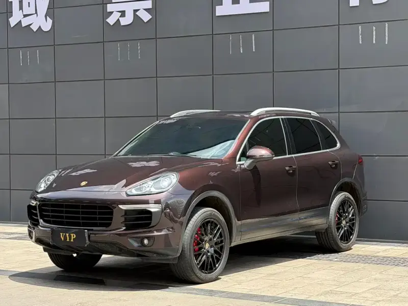 Porsche Cayenne, 2015