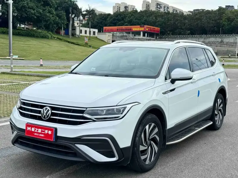 Volkswagen Tiguan L, 2023