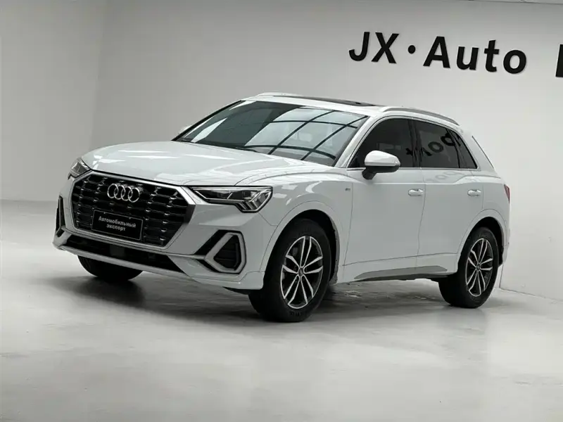 Audi Q3, 2022