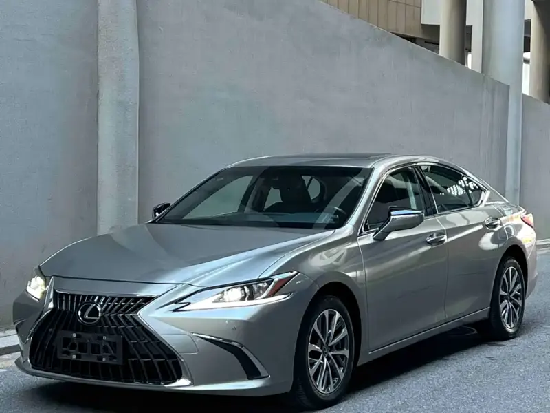 Lexus ES, 2023 — фото 1