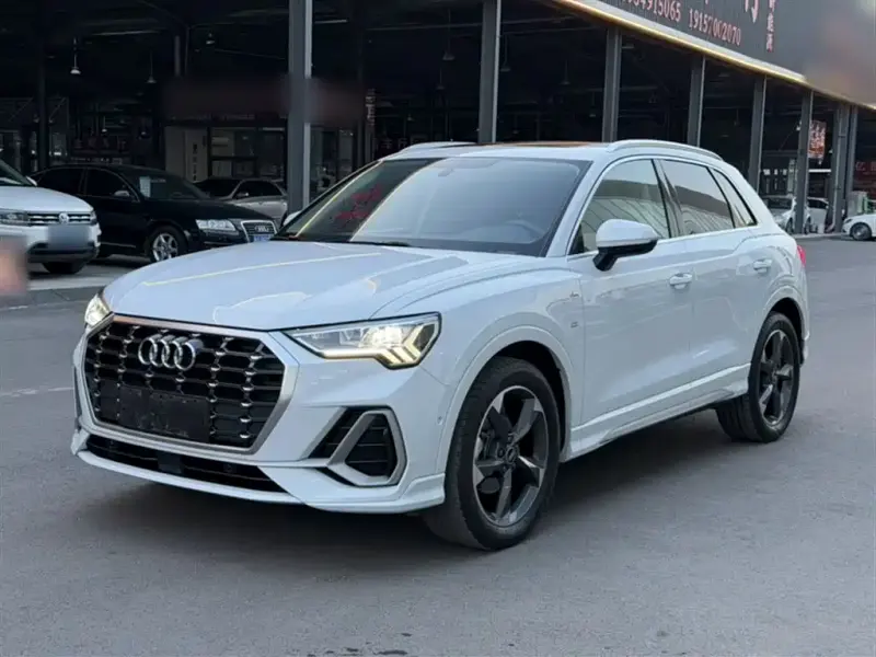 Audi Q3, 2022