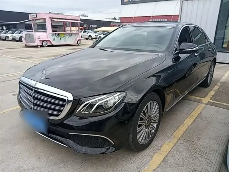 Mercedes-Benz E-Class, 2020 — фото 1
