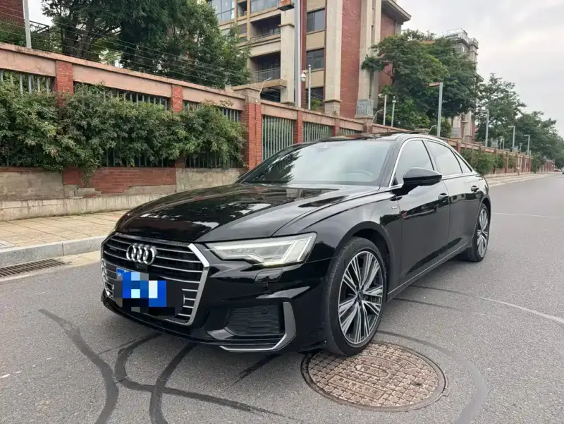 Audi A6L, 2022